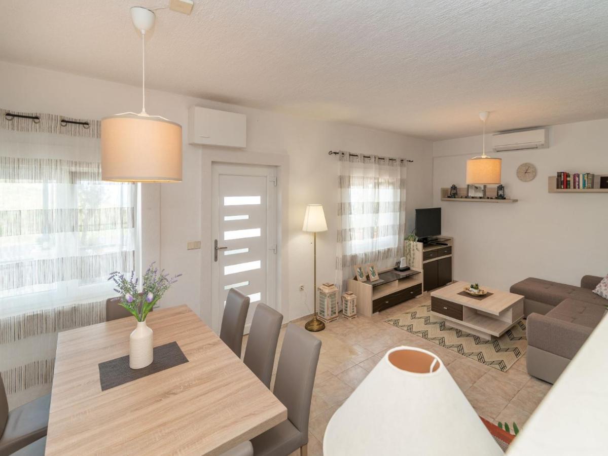 Scenic Sea View,Three Bedroom Villa With Pool Trogir Exteriér fotografie