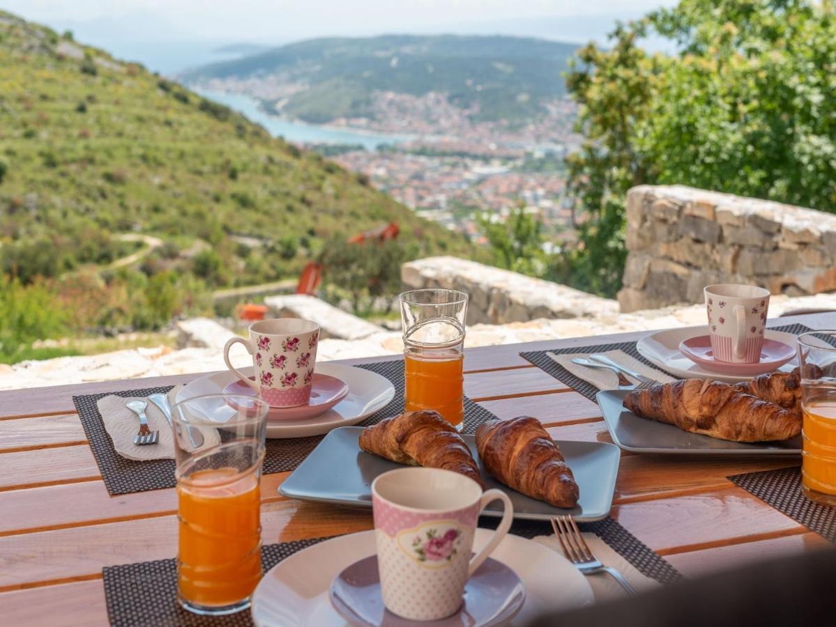 Scenic Sea View,Three Bedroom Villa With Pool Trogir Exteriér fotografie